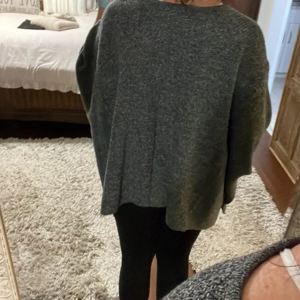 LOFT Poncho Style Black/Navy/Cream Sweater Size M/L - Picture 6 of 10